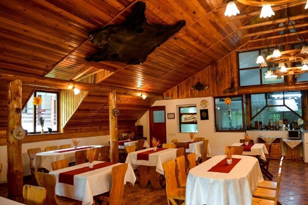 Vila Maria Bran Hotel Simon Ngoại thất bức ảnh